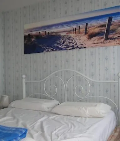 Front De Mer, Meuble De Tourisme Sur Le Port Feriehus *