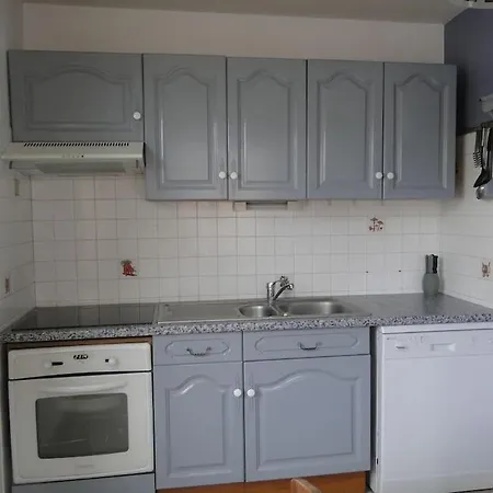 Front De Mer, Meuble De Tourisme Sur Le Port Holiday home