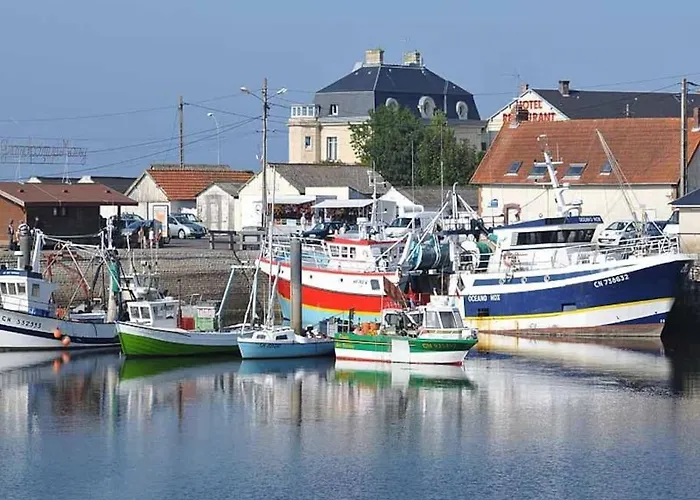 Front De Mer, Meuble De Tourisme Sur Le Port 펜션 그랑캉프-메지